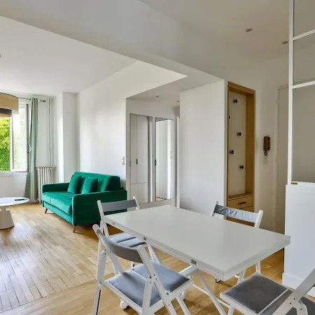 Guestready - Charming Retreat In Montsouris Apartment *